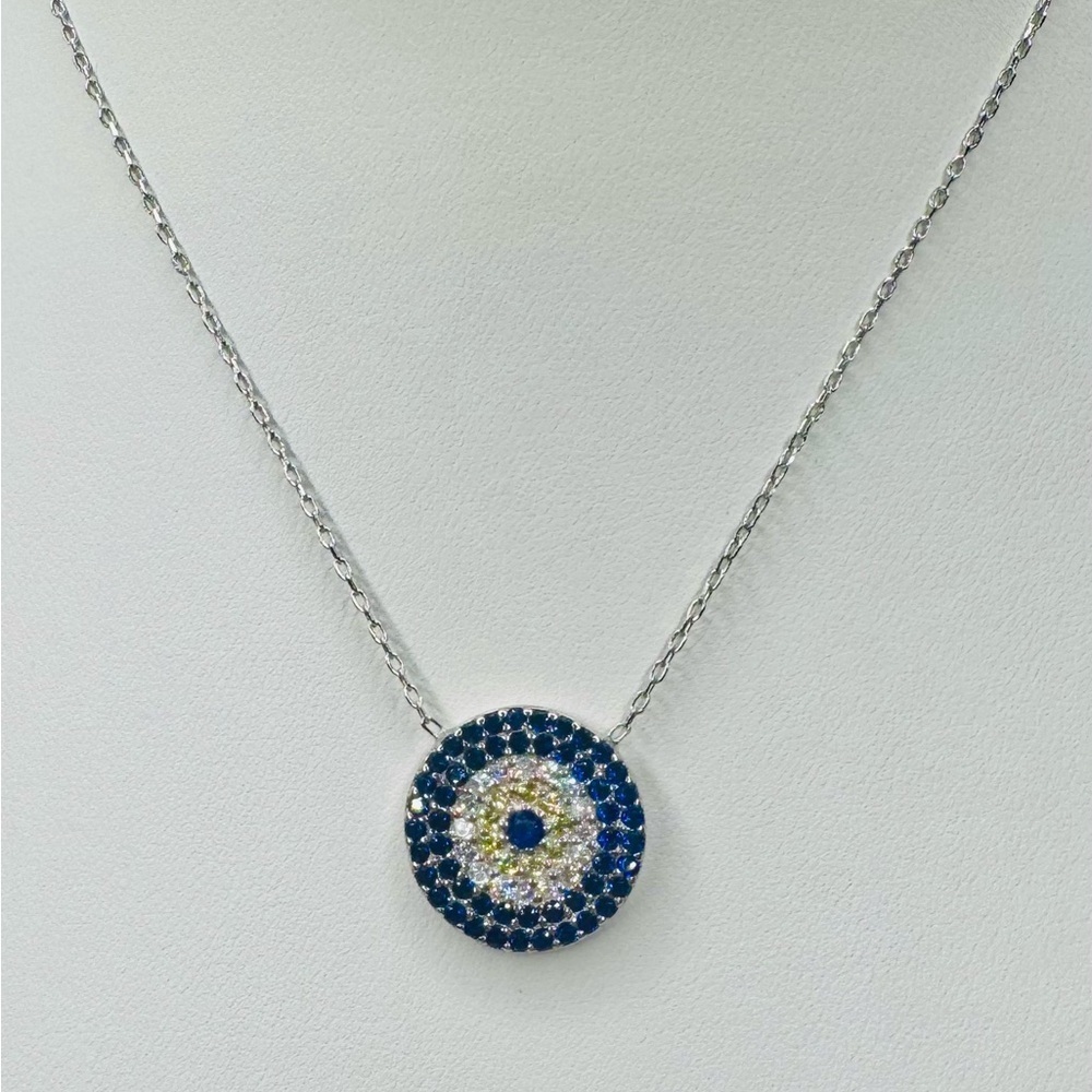 Elegant Sapphire Blue and 18K White Gold Pendant Necklace - Picture 2 of 4